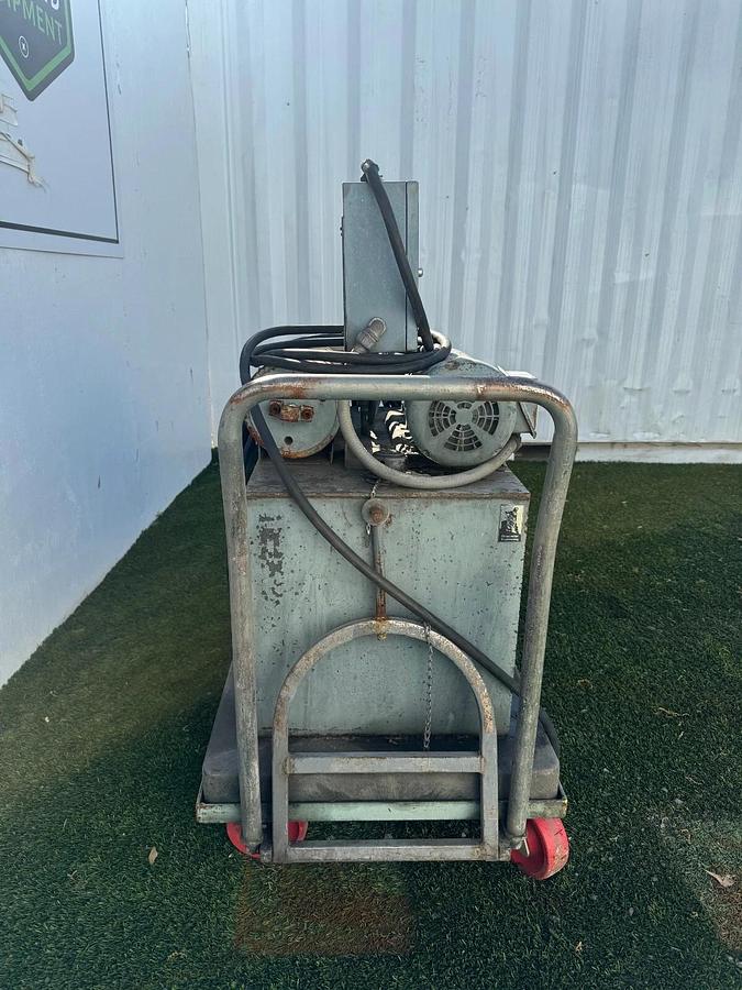 Used Gloucester Engineering 29 Gal Hydraulic Power Unit 30”x18”x12”, 2Hp Motor