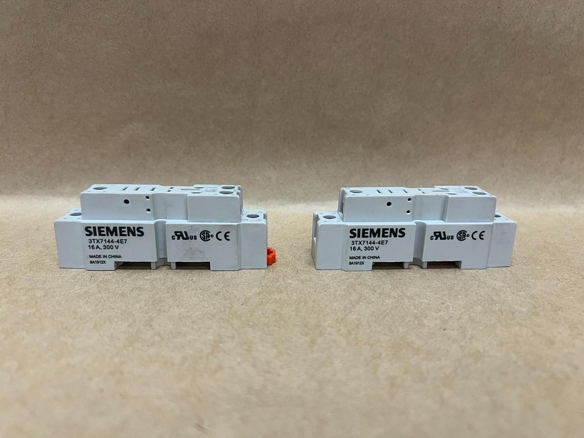 Used Siemens 3TX7144-4E7 Relay Socket - Lot of 2