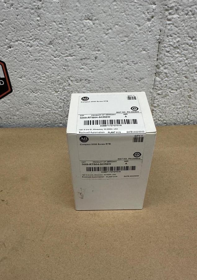 Allen Bradley 5069-RTB64-SCREW Series A Compact 5000 Screw RTB *FACTORY SEALED*
