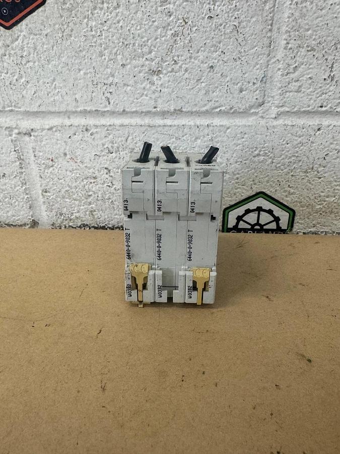 Used Merlin Gerin C60N D32A 415 V Circuit Breaker