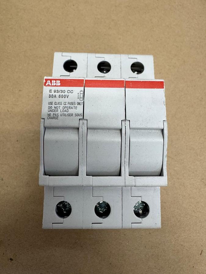 Used ABB E 93/30 CC Screw Terminal Fuse Holder, 30A, 600V, 3 Pole *NEW*