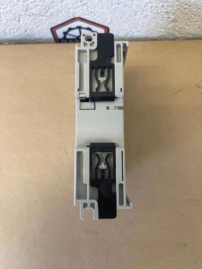 Used Allen-Bradley 1769-OB16P Compact I/O, Series B, 24 VDC, 16 PT