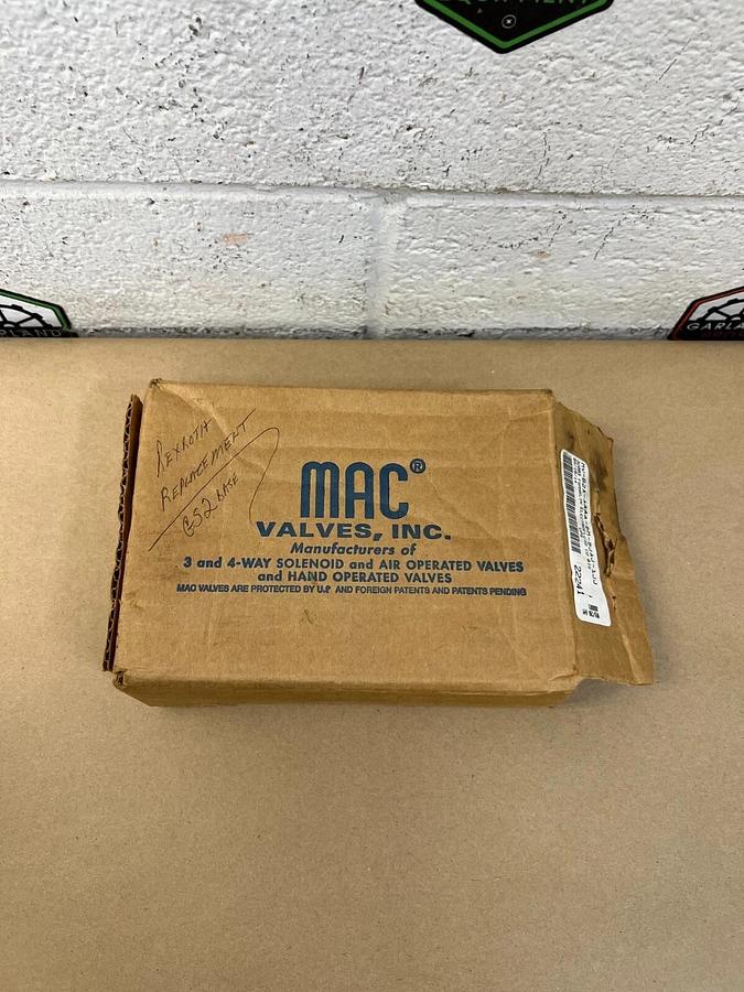 Used MAC MV-B2A-AAAA-DM-DJAJ-1JJ Solenoid Valve