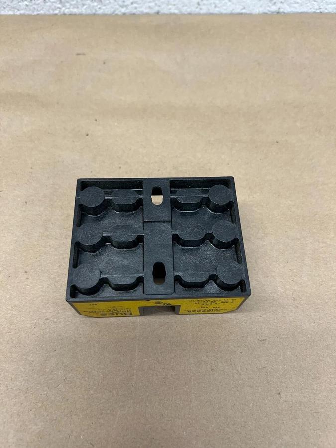 Bussmann BM6033B TRON Fuseblock