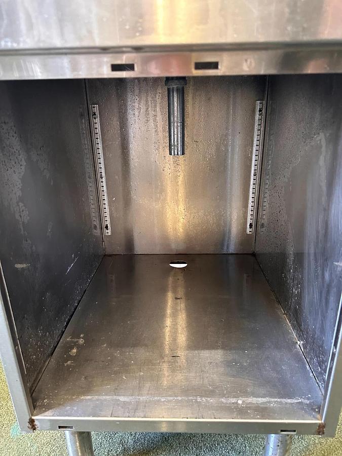 Used Glastender - DBGR-18, Under Bar Glass Rack Storage/Drain Board, Missing Shelving