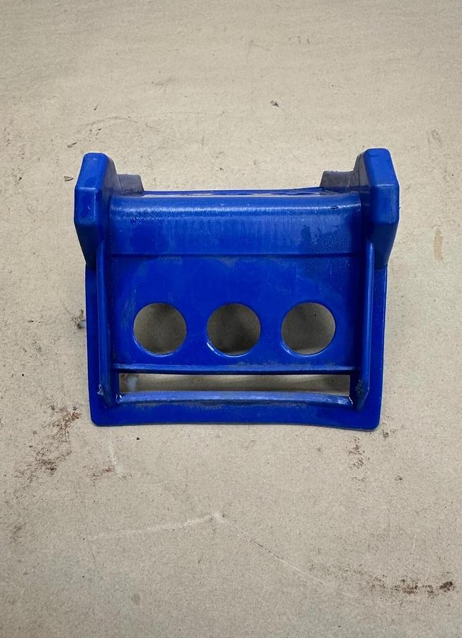 US Cargo Control 4” Plastic Corner Protector-Blue - Lot of 41