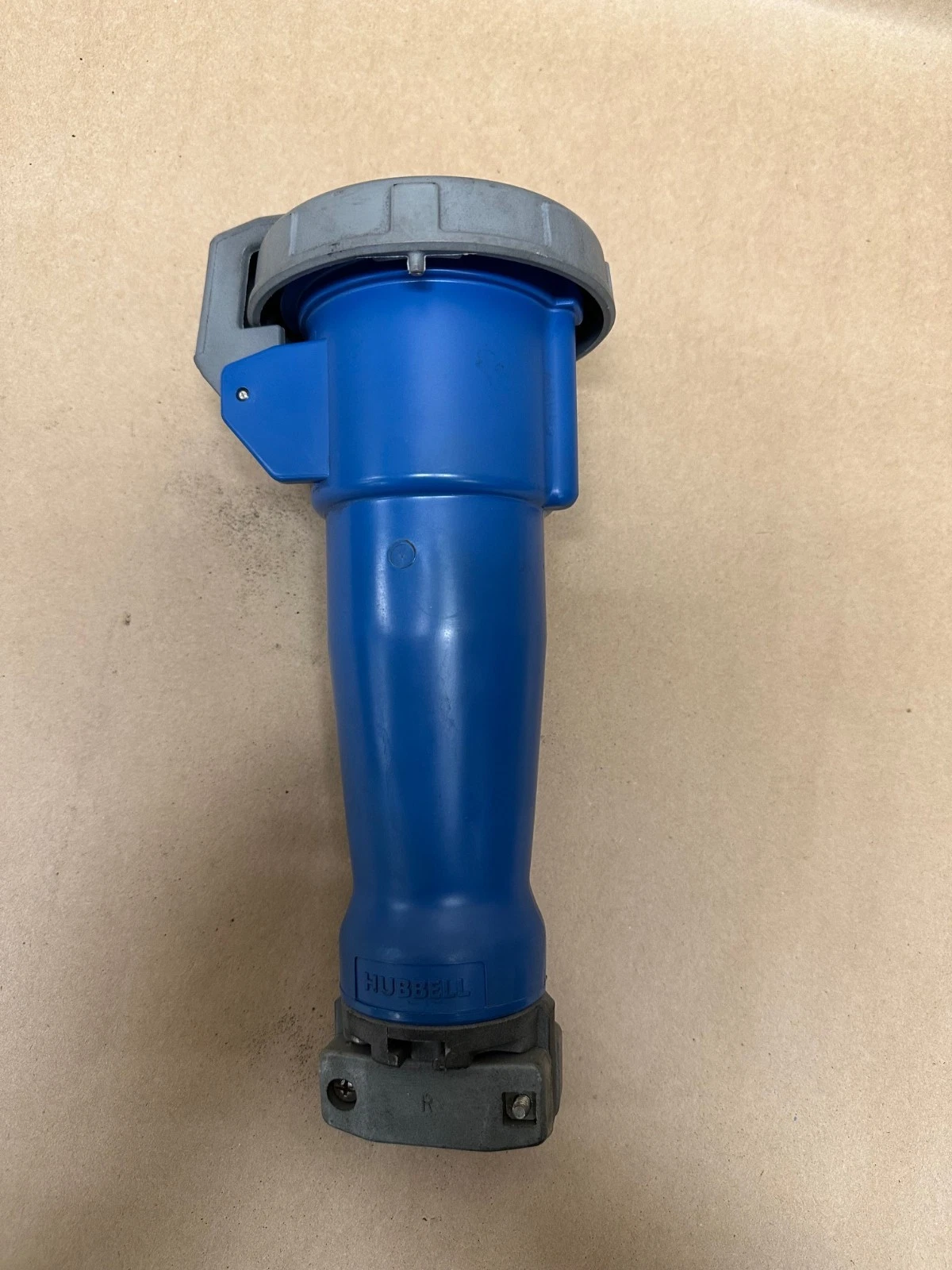 Hubbell 560C9W 60A Pin/Sleeve Connector *NEW*