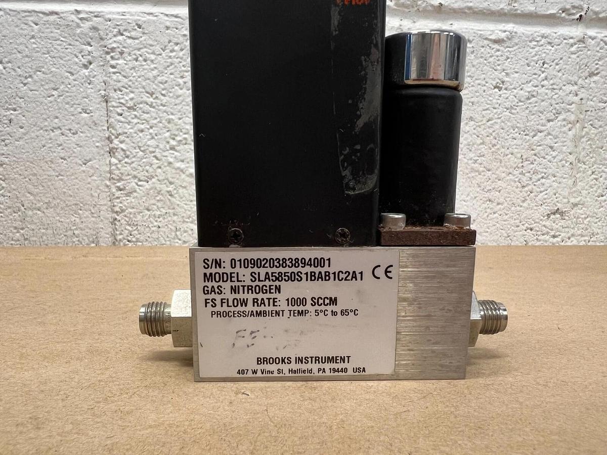 Used Brooks SLA5850S1BAB1C2A1 Delta Smart Mass Flow, 1000 SCCM, Nitrogen