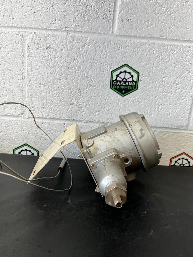 Used United Electric Controls Type E121 Model 13980 Sensor, Thermocouple Temp Switch