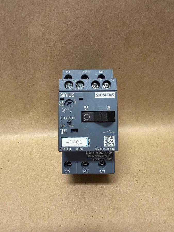Used Siemens 3RV1011-1KA10 Circuit Breaker