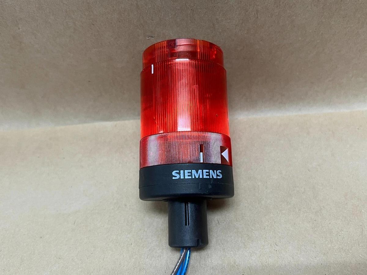 Used Siemens 8WD4 220-5AB w/ 8WD4 220-0FA Red Stack Light w/ Buzzer Element