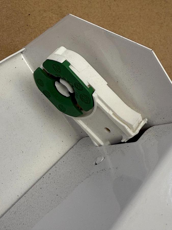 Used Saginaw (SCE) SCE-LF18NO, LED Light 18”, 120-230VAC, 50/60Hz, 700 Lm, 8W