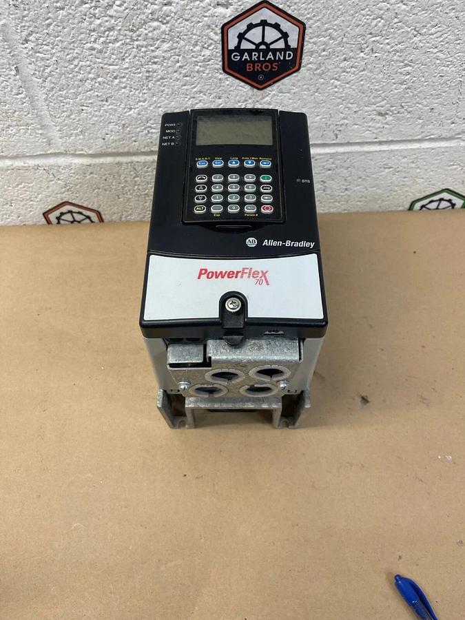 Used Allen Bradley 20 A 2P1A0 AYNNNC0 Power Flex 70, 1 HP, 480V, w/Wire Holder