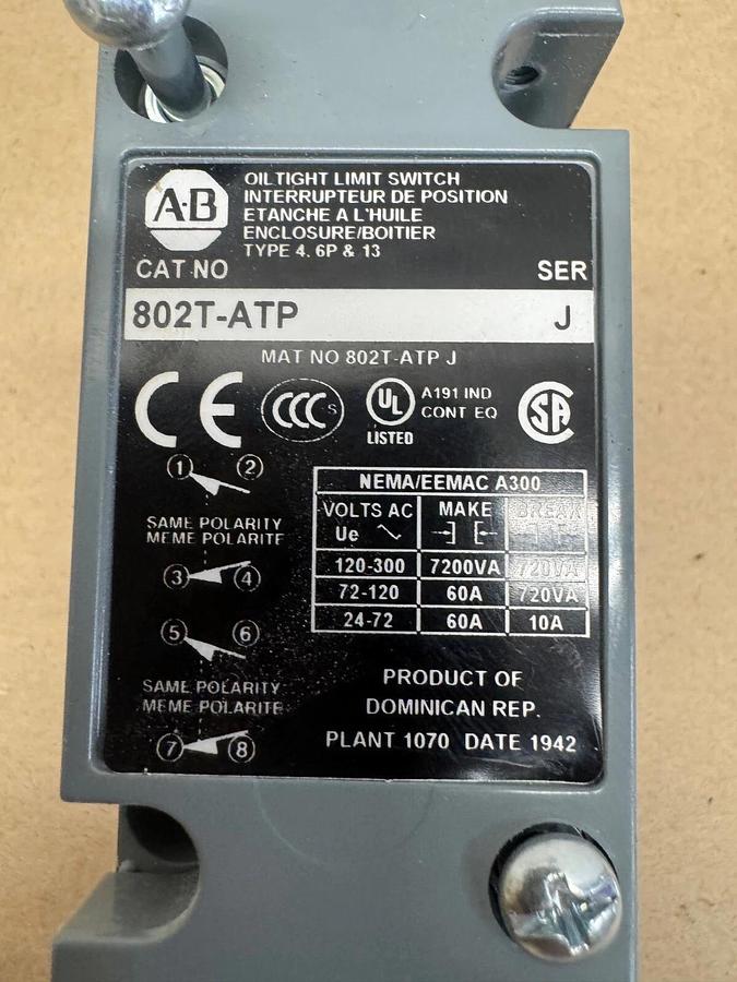 New - open box Allen Bradley 802T-ATP Oil Tight Limit Switch