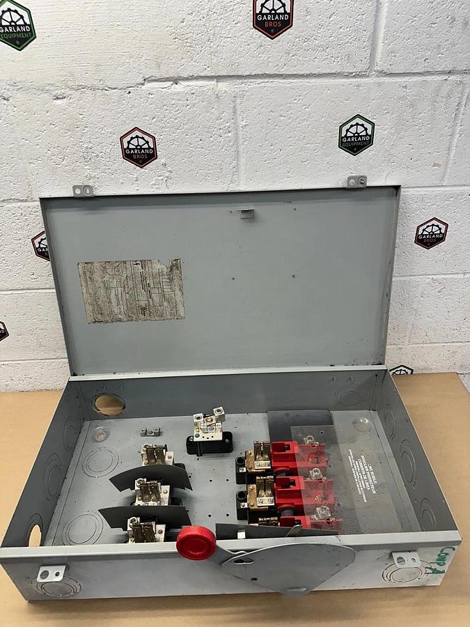 Used Eaton DH364NGK Heavy Duty Safety Switch 200A, 600VAC