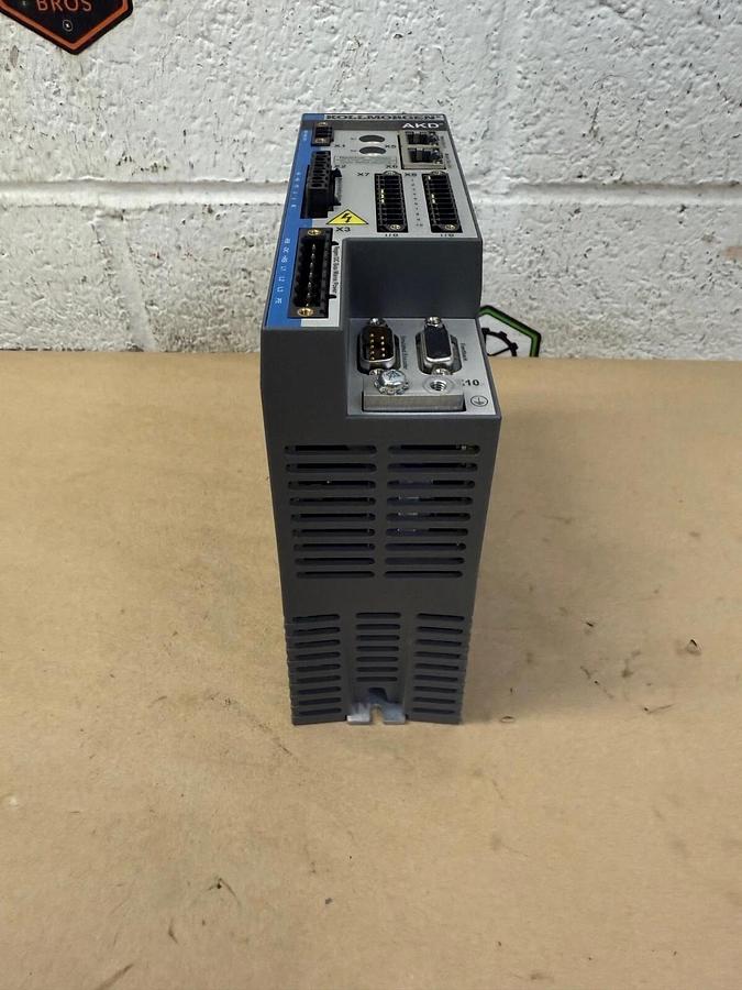 Used Kollmorgen AKD-B00306-NBSQ-0000 Servo Drive