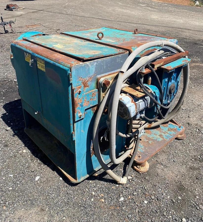 Used Challenger CH300 4055 S Horizontal Grinder w/ Brook Hansen 75HP @ 1770 RPM Motor