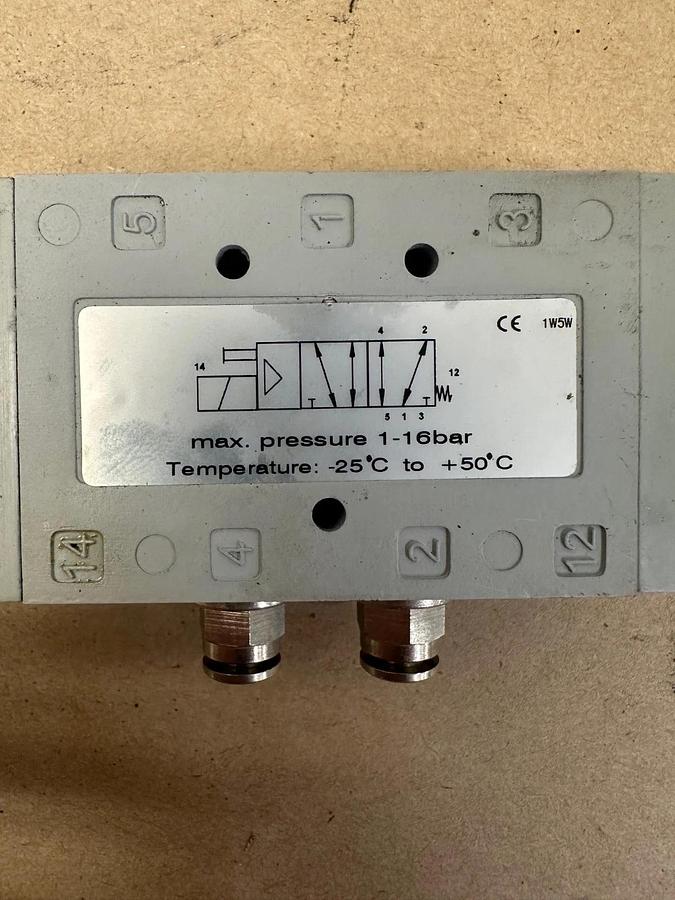 Used Numatics 400904-642, 24VDC Solenoid Valve