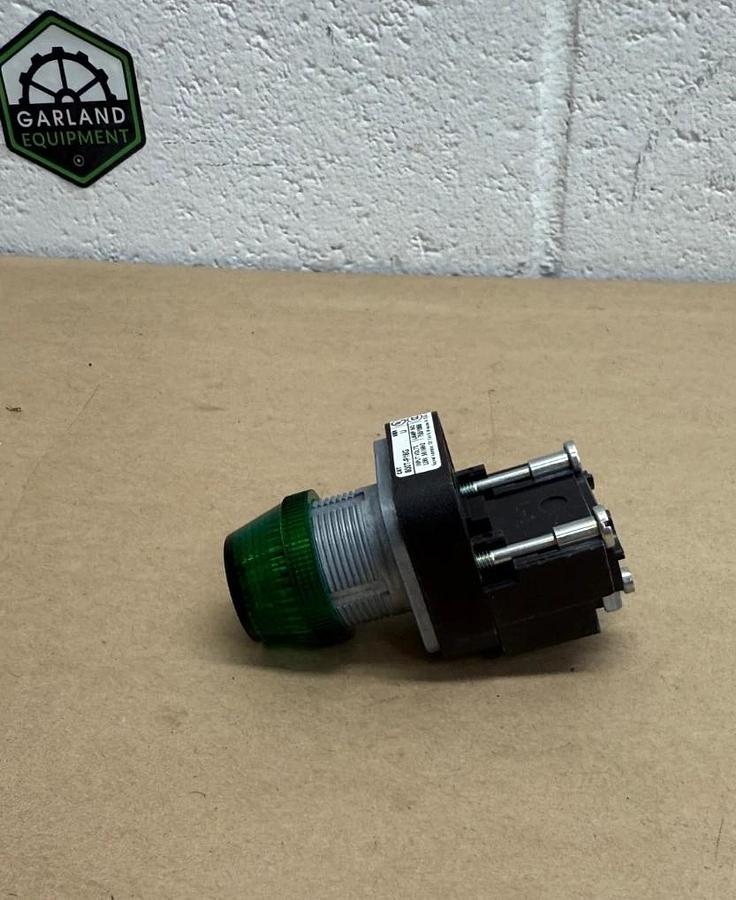 Allen-Bradley 800T-P16G 30 mm Pilot Light 800T PB Series U *NEW*