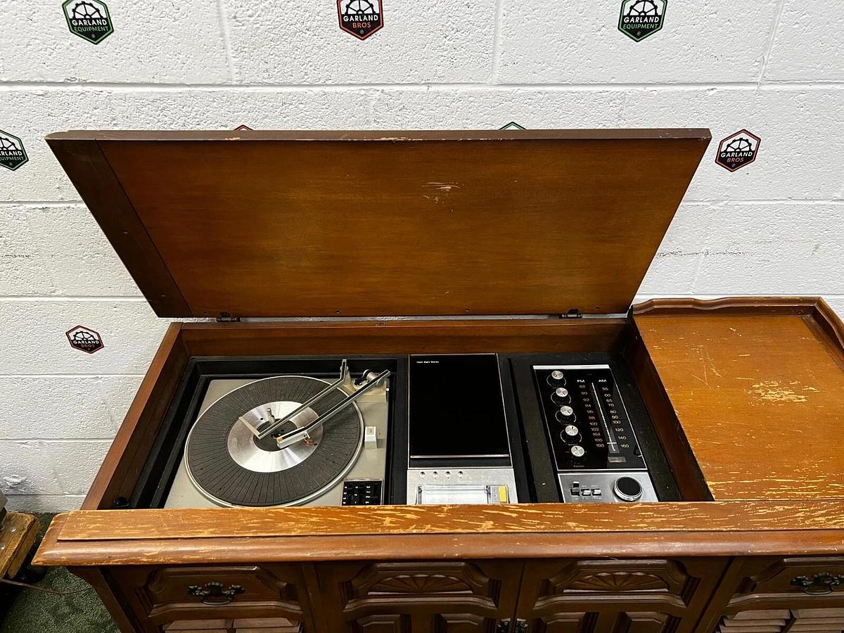 Used RCA VQT51L Vintage Stereo Console and Record Player