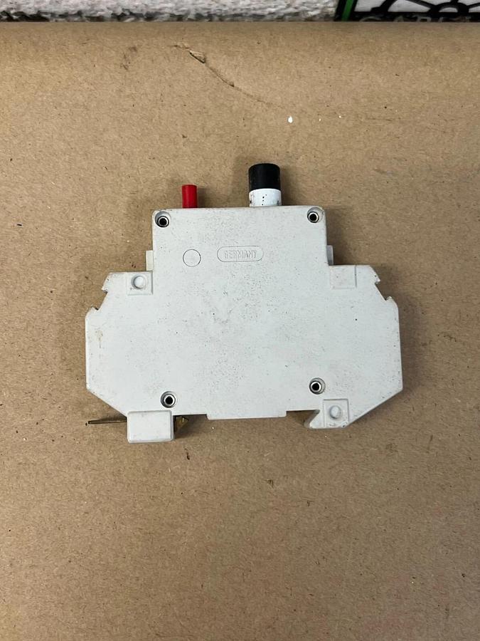 Used Square D Type GCB 50 Series B Circuit Breaker