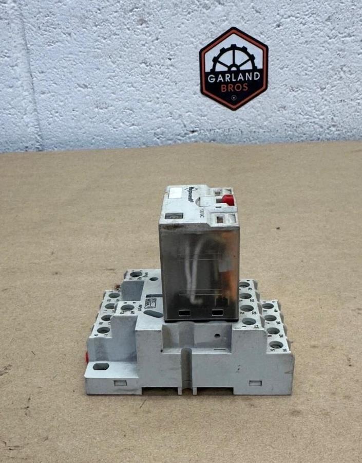 Used Magnecraft 784XDXM4l Relay with Base 70-784d14-1