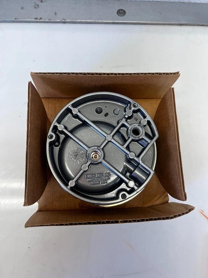 Used Dwyer 2230 Magnehelic Differential Pressure Gage, Range 0-30 PSI