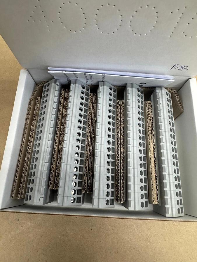 Used Allen Bradley 5094-STB-QTY5 Ser A Add On Terminal Block, 5-Pack *NEW*