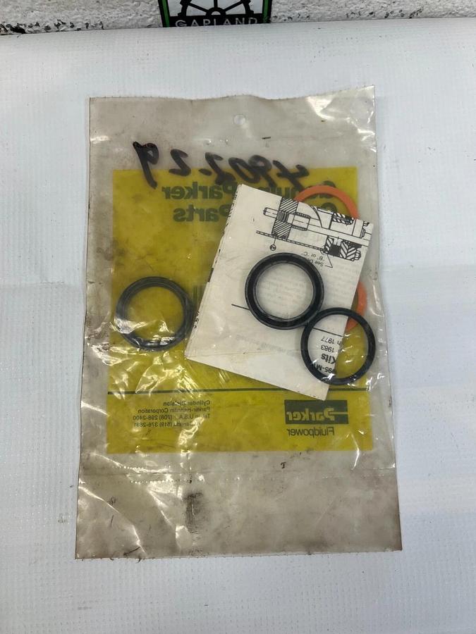 Used Parker PK1502A001 Bunan Piston Seal Kit
