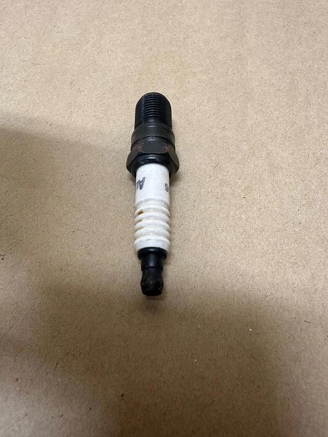 Used Autolite 106 Copper Core Spark-Plug - Lot of 6