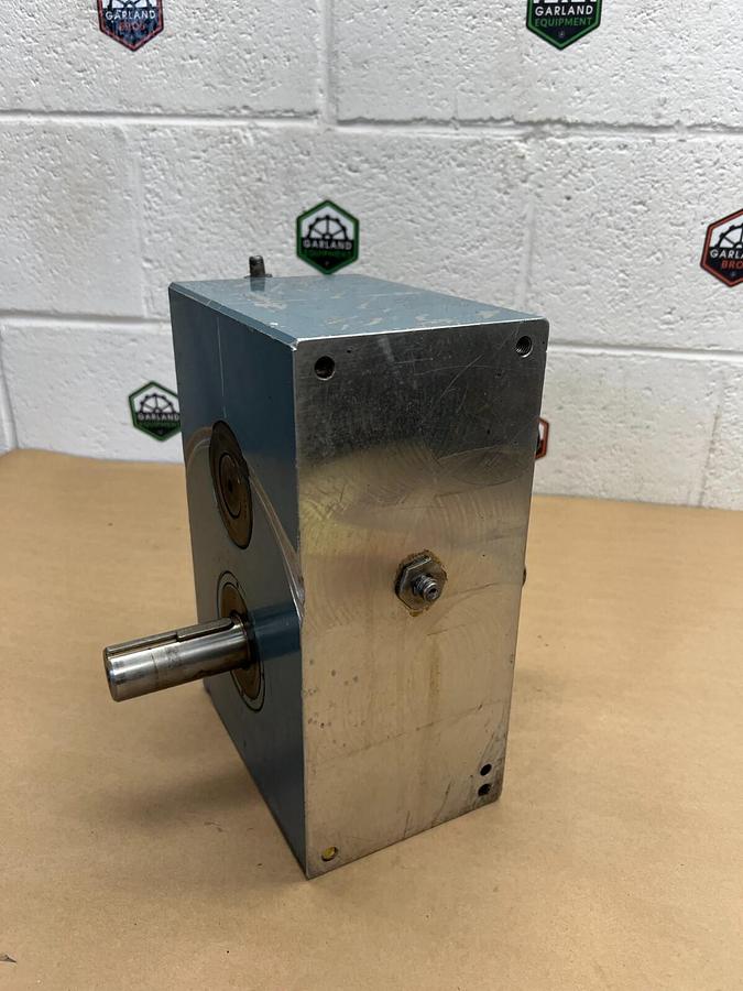 Used Camco Ferguson P400-2-FY100-240 Shaft Drive