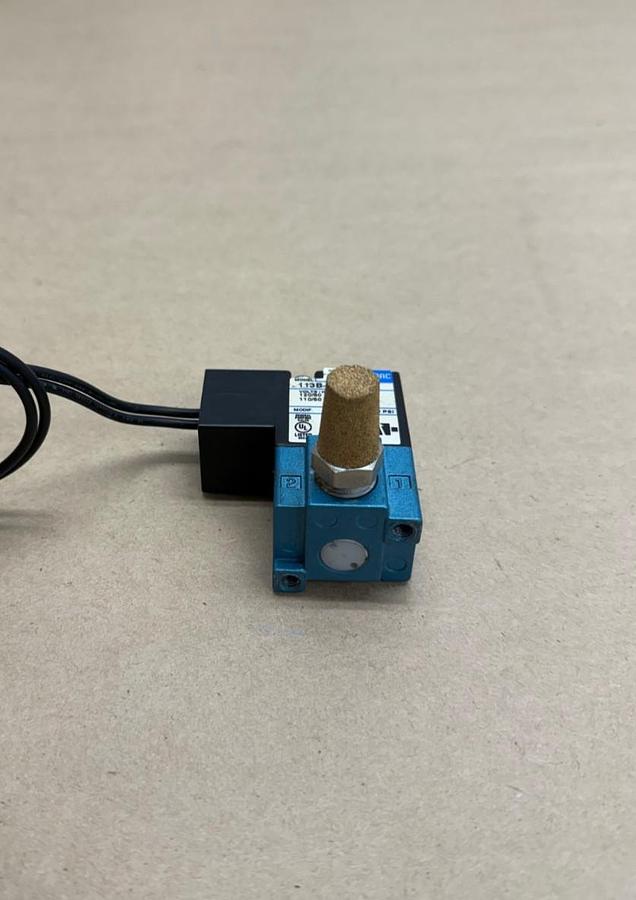 Used MAC 113B-111CAAA Solenoid Valve, 6.8 Watts, 110/120V, 50/60Hz