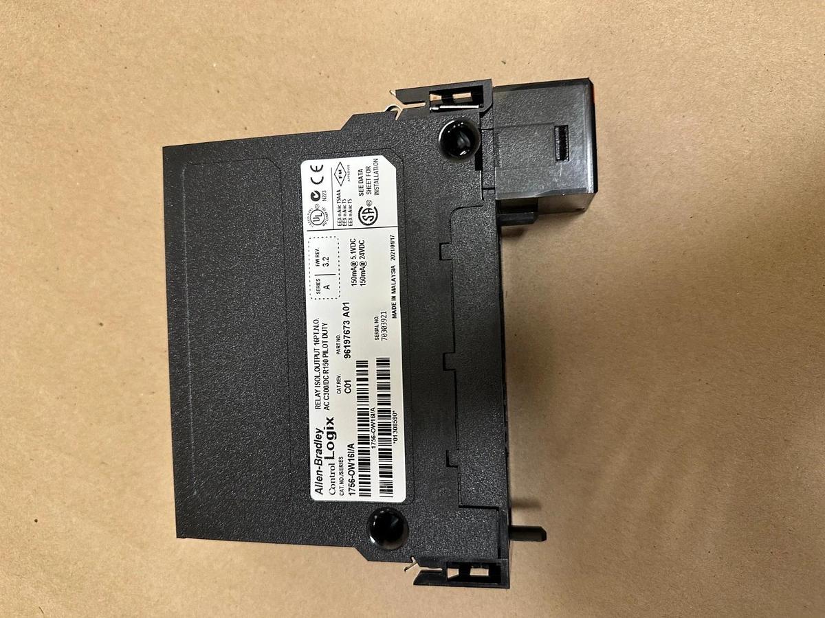 Allen Bradley 1756-OW16I Ser A Control Logix 16 PT Digital Relay Module *NEW*