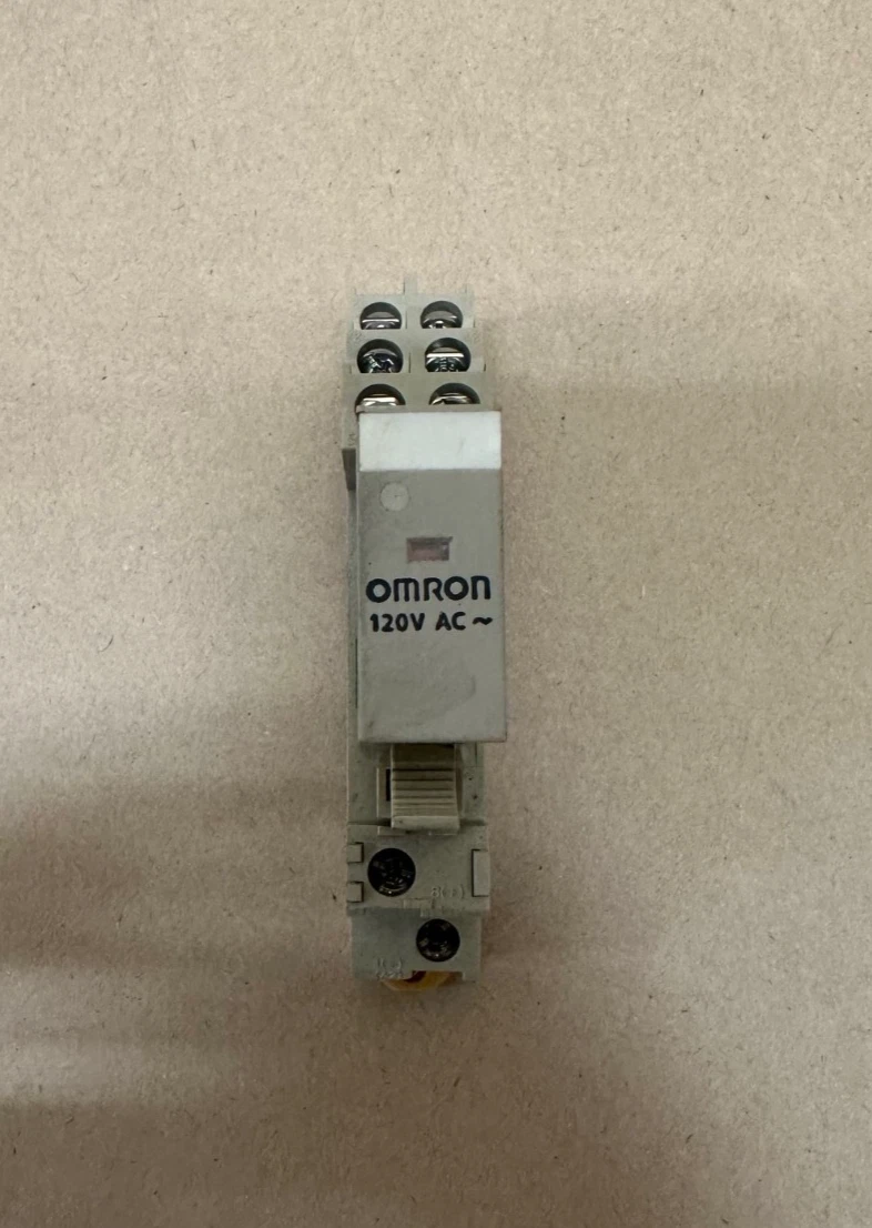Used OMRON G2R-2-S(S) Relay w/ 10Z0EW Base
