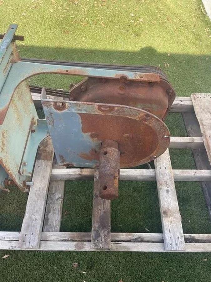 Used Dodge TA4207H15 Speed Reducer, Ratio 16.0:1 w/ WEG 15HP 1770 RPM Motor