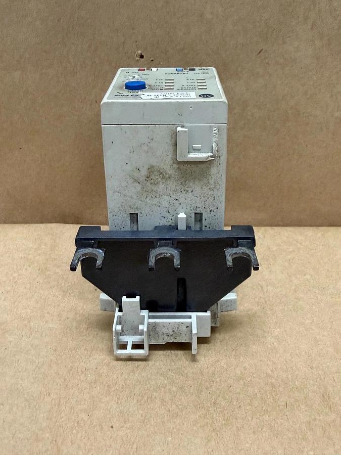 Used Allen Bradley 592-EC2DC Solid State Overload Relay