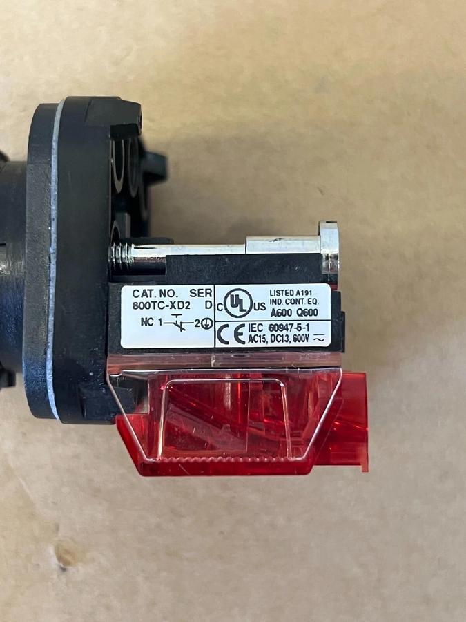 Used Allen Bradley 800H-BR, Series F, Type 4, 4x, 13 w/ 800TC-XD2, Series D