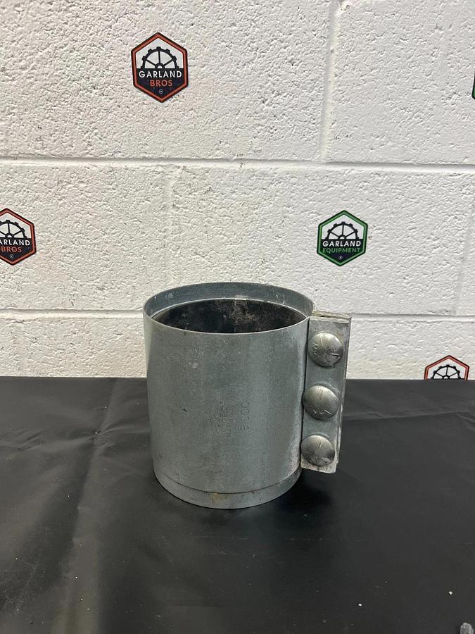 Used METFLOW 6.000 Coupling 3 Bolt, 6” Diameter