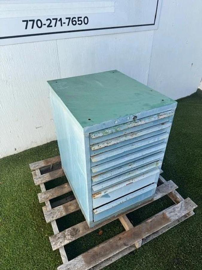 Used Industrial Tool Cabinet 8-Drawer (No Key) W: 22-1/4” H: 27” D: 33-3/4”