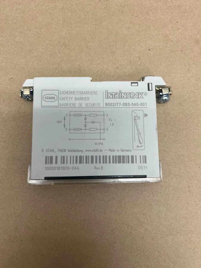Used Intrinspak 9002/77-093-040-001 Safety Barrier