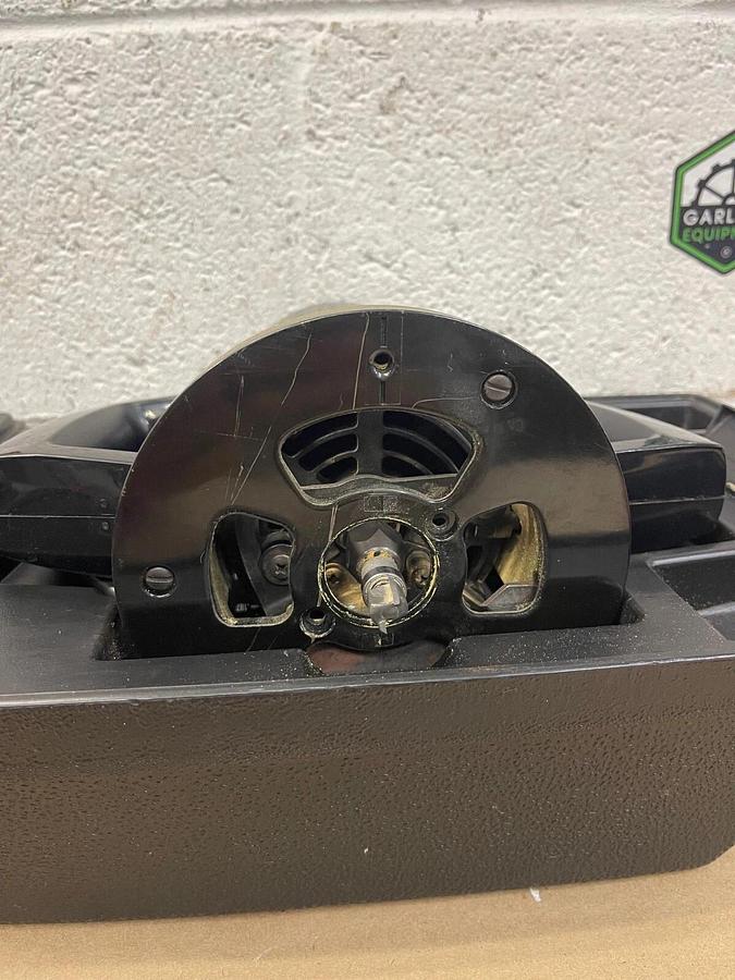 Used Black & Decker 7615-1 Medallion Plunge Router 1-1/2HP Type 1, 9.0A 25000RPM 120V