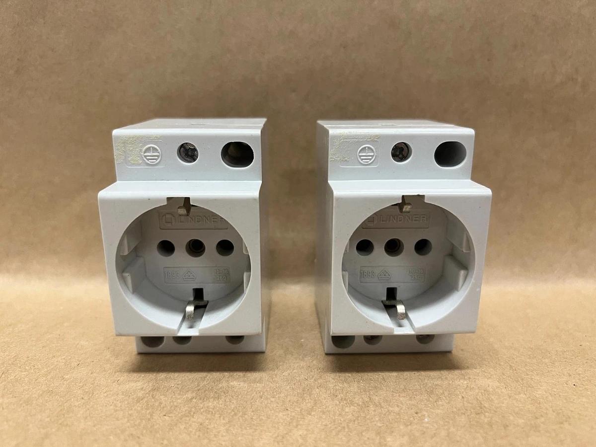 Used Lindner 1893 10-16/250 Socket Outlet - Lot of 2