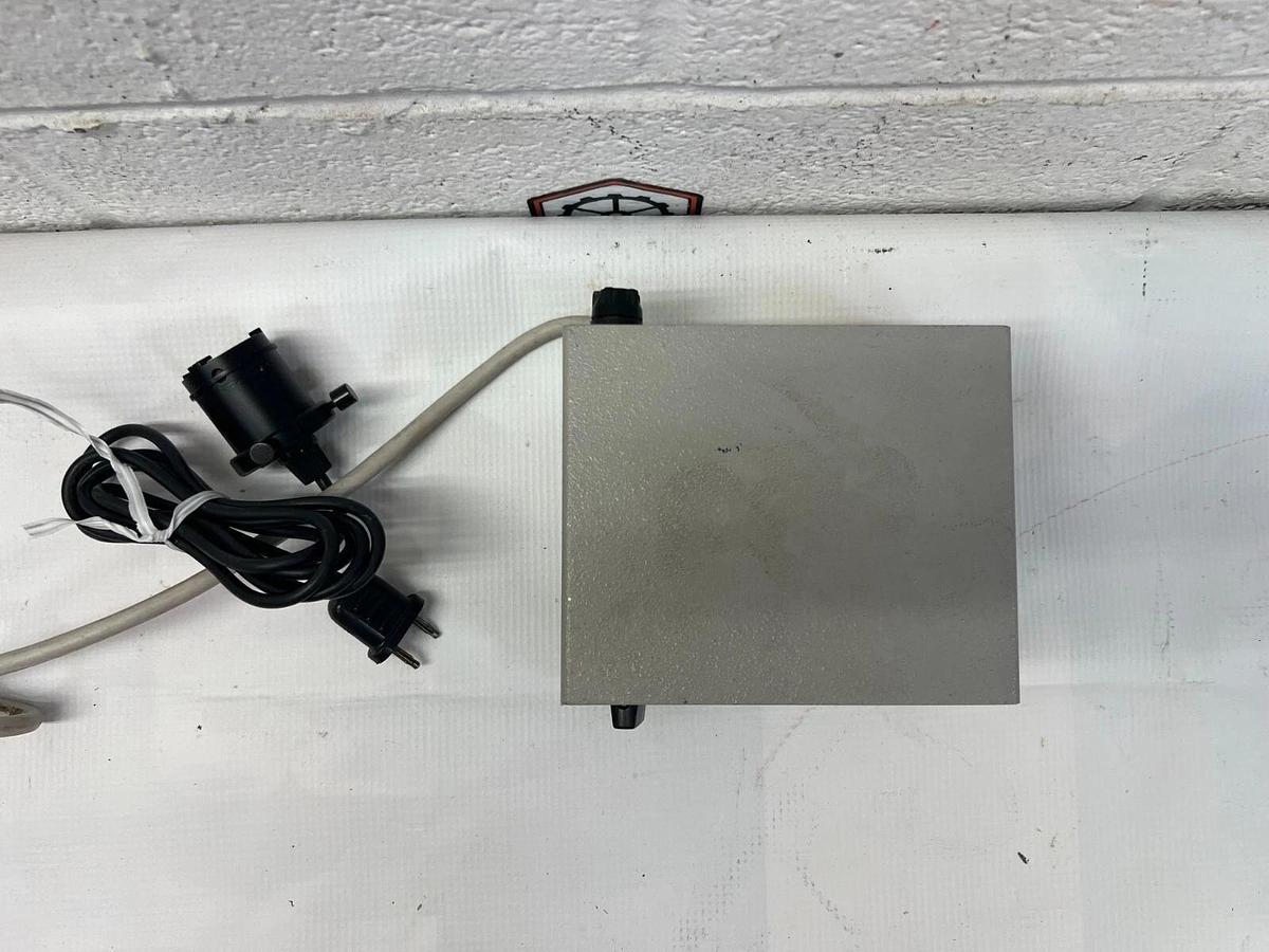 Used E. Leitz 1172 Illumination Transformer Input 115 V.A.C., 60Hz, Output 5 Amp