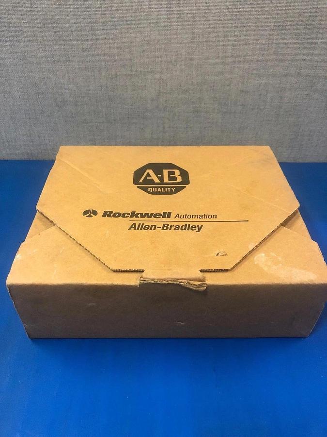 Used Rockwell Automation Allen Bradley 20 Point Interface 1492-CABLE50F Series B