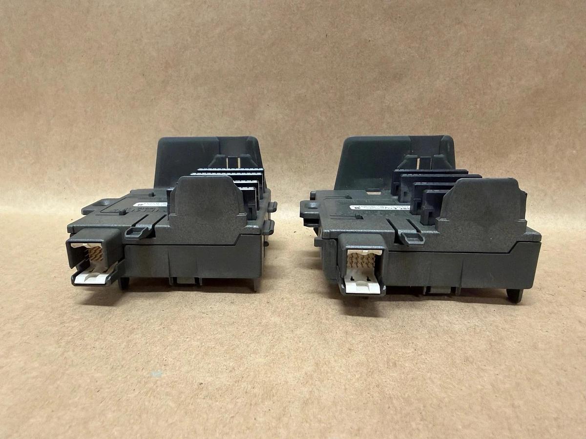 Used Siemens 195-7HB00-0XA0 SIMATIC S7 Bus Module - Lot of 2