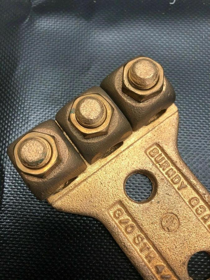 Used Burndy Q3A282N, 2 Hole Copper Terminal, 3/0-4/0 AWG/STR