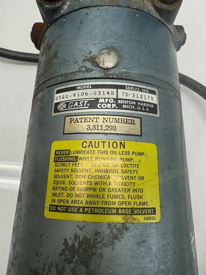 Used Gast 0522-V106-G314D Oil-Less Vacuum Pump, *Tested*