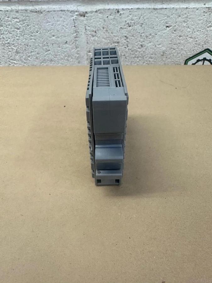 Used BLAC INC. 00046-P-2104 Servo Drive Module