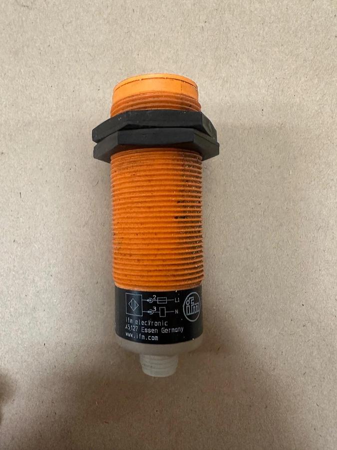 Used IFM 10054 Capacitive Sensor