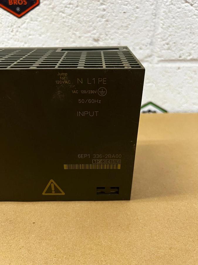 Used Siemens 336-2BA00 SITOP Power Supply 50/60Hz